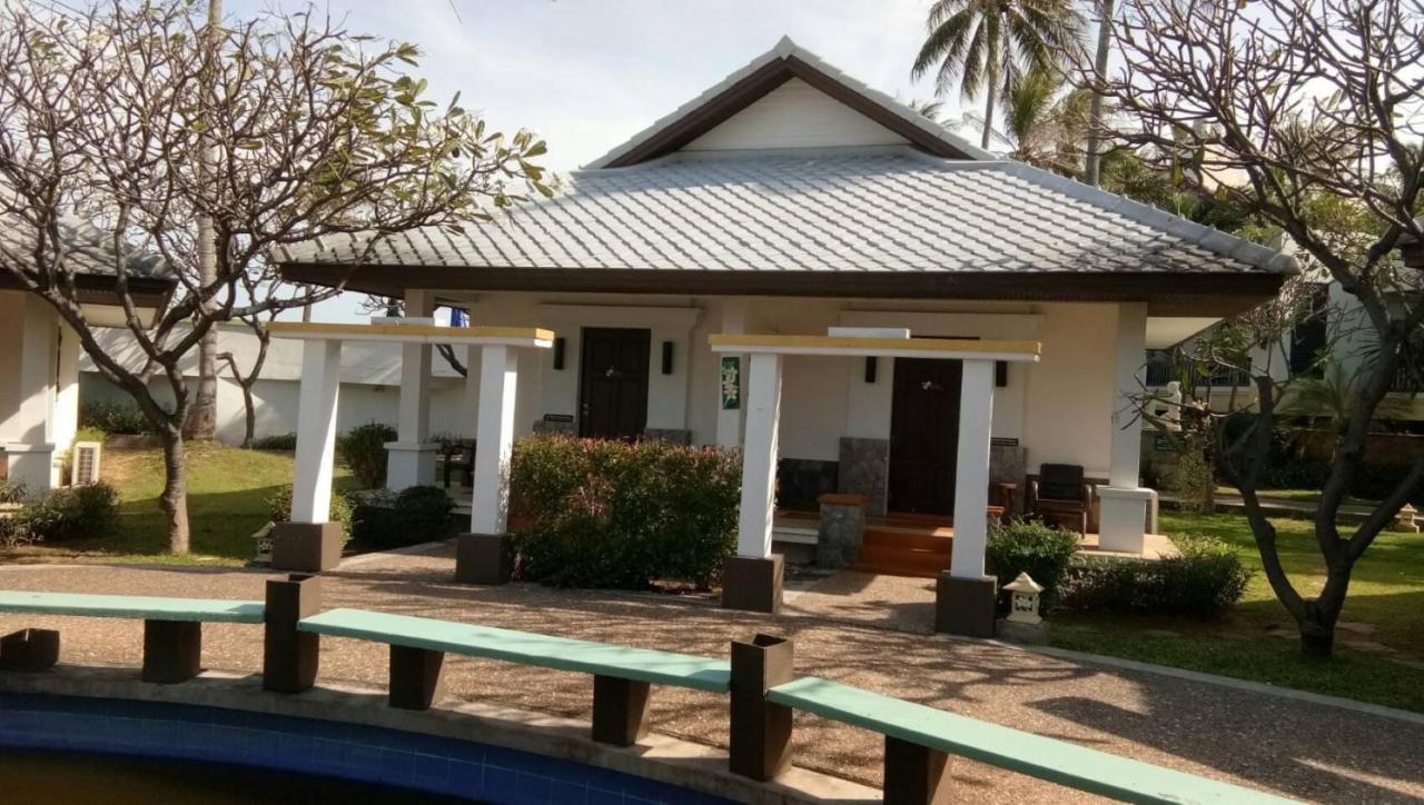Golden Pine Beach Resort Pranburi Buitenkant foto