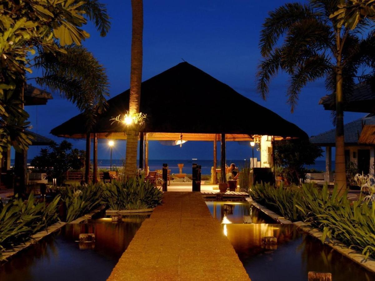 Golden Pine Beach Resort Pranburi Buitenkant foto