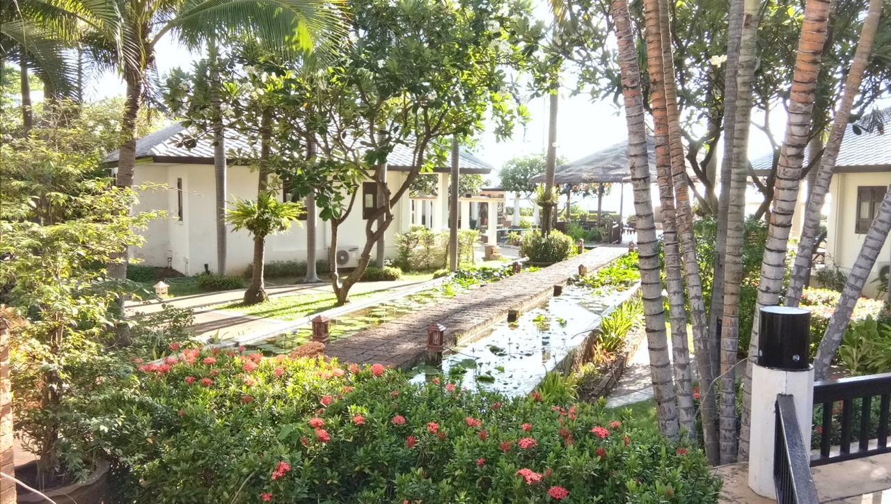 Golden Pine Beach Resort Pranburi Buitenkant foto