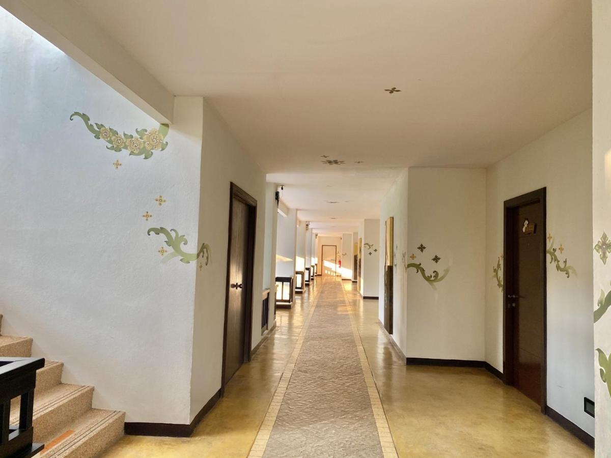 Golden Pine Beach Resort Pranburi Buitenkant foto